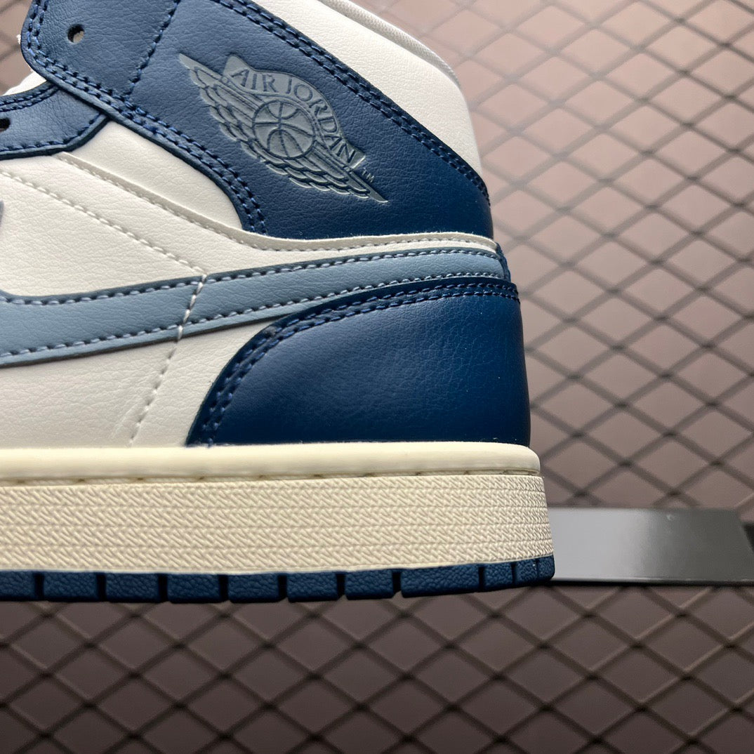 Nike Air Jordan 1 Mid "Sky J French Blue"