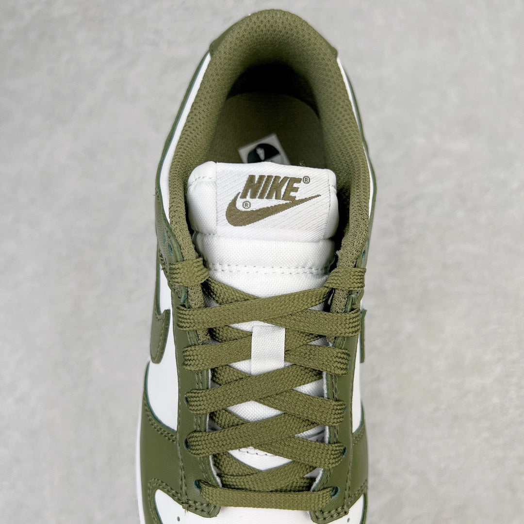 Nike Dunk Low "Medium Olive" 