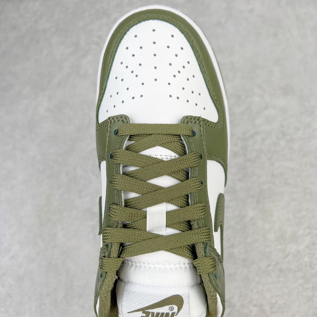 Nike Dunk Low "Medium Olive"