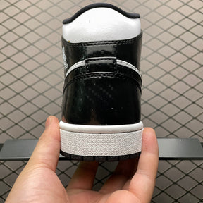 Nike Air Jordan 1 Mid "Carbon Fiber”