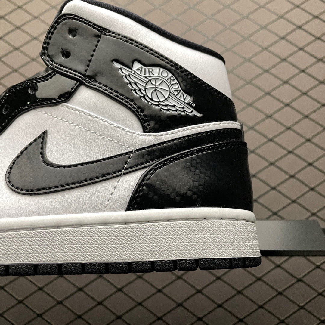 Nike Air Jordan 1 Mid "Carbon Fiber”