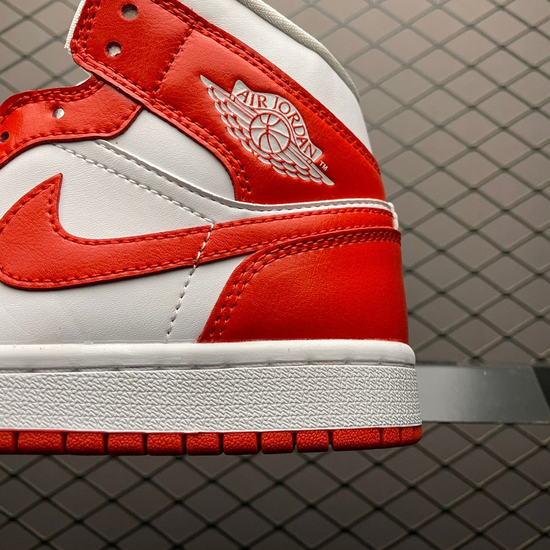 Nike Air Jordan 1 Mid BQ