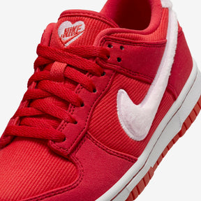 Nike Dunk Low "Valentine's Day Solemates" 