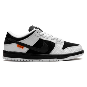 Nike Dunk Low "Tightbooth" 