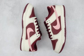 Nike Dunk Low "Valentine's Day 2023" 